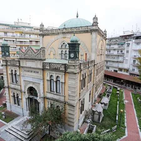 Yeni Jami Apartment